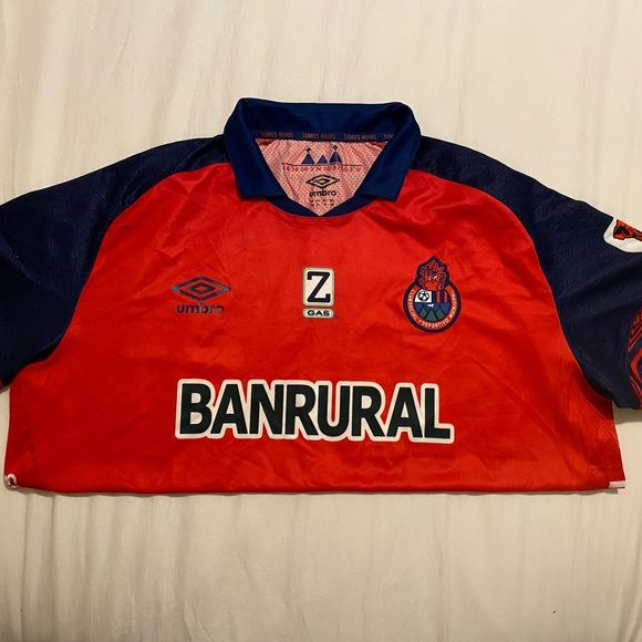 Umbro Municipal Guatemala 🇬🇹 Soccer Jersey - Picture 3 of 4